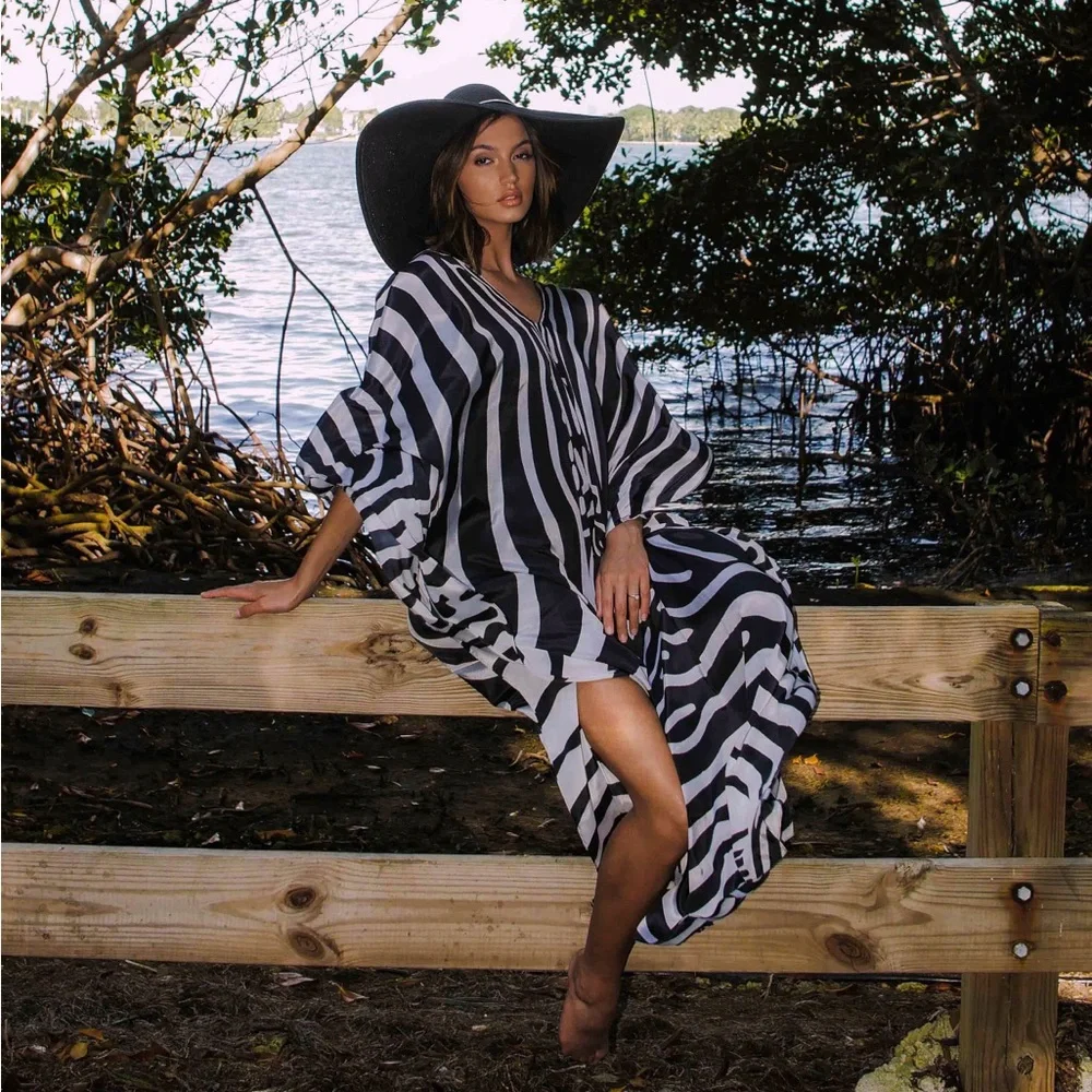 Zebra Maxi Kaftan - Picture 8 of 10
